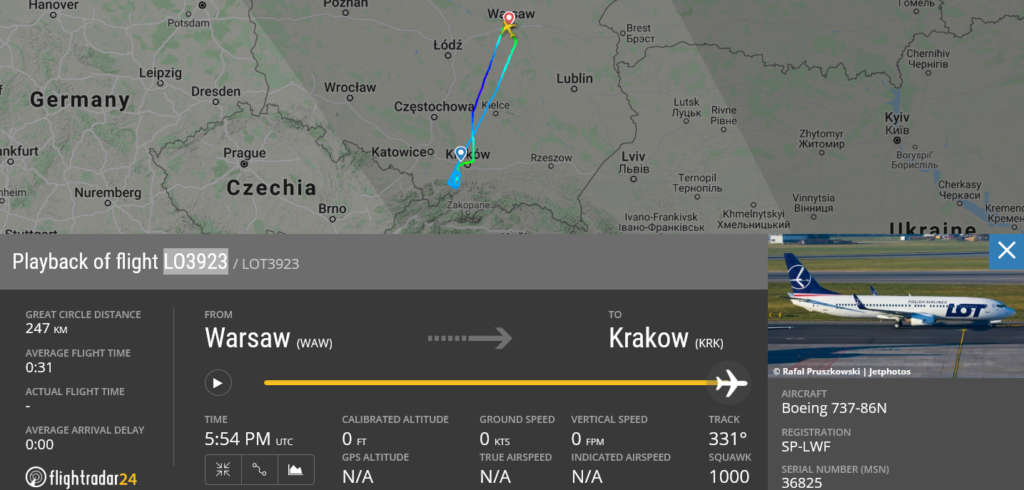 LOT flight LO3923 returned to Warsaw to technical issue
